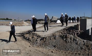 بازدید دانشجویان از پروژه میدان فتح 1