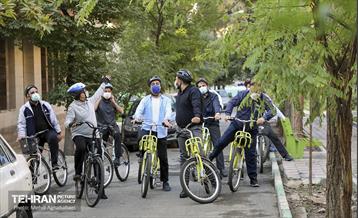 پویش سه شنبه های بدون خودرو در منطقه 8