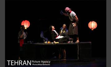 نمایش اژدهای طلایی 7