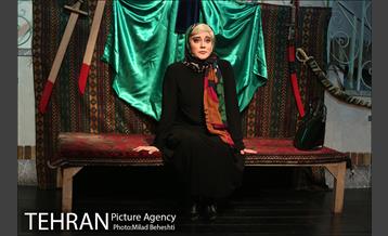 نمایش نام تمام مادران...‎ 12