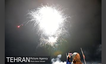 نورافشانی میدان امام حسین(ع) به مناسبت نیمه شعبان‎ 10