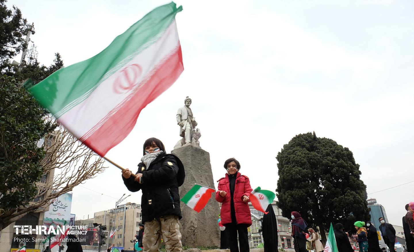 یوم الله ۲۲ بهمن در تهران - 2