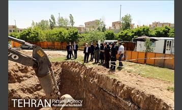 بازدید دکتر فخاری نایب رئیس کمیسیون اجتماعی شورای اسلامی شهر تهران از پروژه های منطقه ۸ 10