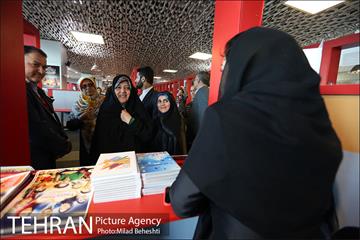 روز سوم سی و هفتمین جشنواره جهانی فیلم فجر 9