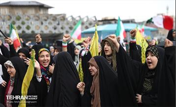 اجتماع «دختران آرمانی» - 1 11