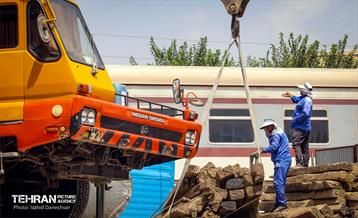 عملیات جمع آوری ریل‌ها و شاسی گذاری در حریم راه آهن تهران اهواز 17