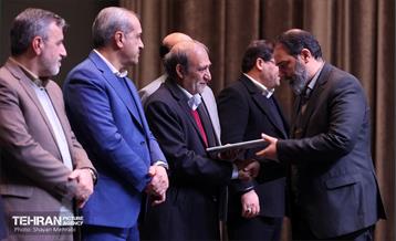 آیین تجلیل از برگزیدگان مناطق 22 گانه 3