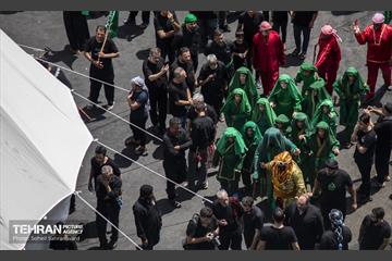 خیمه سوزان ظهر عاشورا در چهارراه گلوبندگ 19