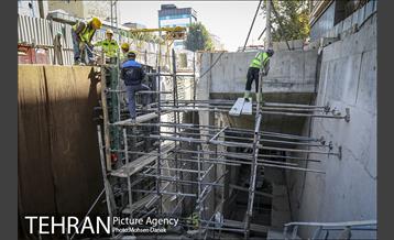 بازدید معاون فنی عمرانی از پروژه های منطقه 12