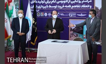 مراسم رونمایی از اتوبوس تمام برقی تولید داخل 10