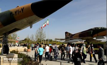 جشن ملی پرچم در اراضی عباس آباد 5