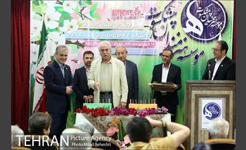 جشن تولد هنرمندان پیشکسوت متولد اردیبهشت و خرداد‎ 16