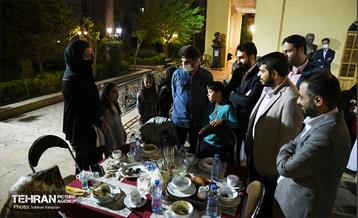 ضیافت افطاری با حضور خانواده های معزز شهدا 21