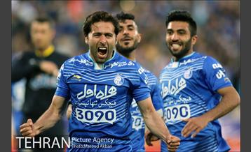 دیدار تیم های فوتبال استقلال و سپاهان