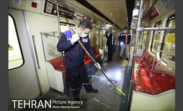 آغاز عملیات ضدعفونی کردن مترو تهران 26