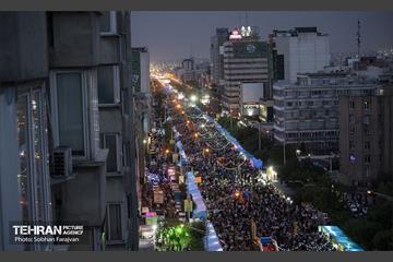 مهمانی ۱۰ کیلومتری عید غدیر در تهران - 2 19