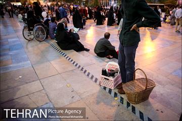 افطاری ساده در حاشیه نمایشگاه قرآن 11