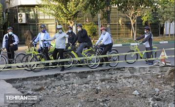 پویش سه شنبه های بدون خودرو در منطقه 8