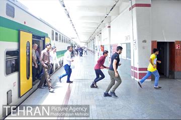سرویس رسانی مجدد مترو خط 5 در روزهای جمعه 42