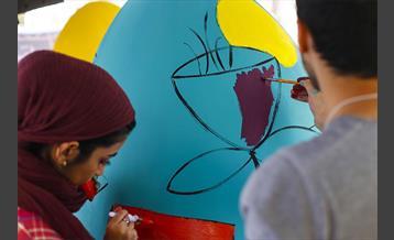 جشنواره تخم مرغ رنگی در باغ شهدا 9