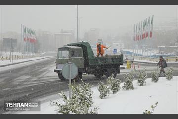 عملیات برف‌روبی در منطقه 2 6
