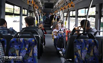 بازدید اصحاب رسانه از منطقه ۵ شرکت واحد اتوبوسرانی 4