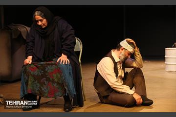 نمایش بابا آدم‎ 10