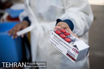 بزرگترین مرکز واکسیناسیون خودرویی کرونا در تهران 34
