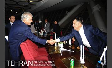 بازدید خبرگزارى هاى آسیا و اقیانوسیه(آوانا) از برج میلاد 35