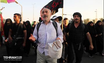 زائران حسینی؛ عمود سلام 19