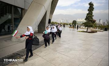 تشکیل حلقه اتحاد دانش آموزی در برج میلاد 18