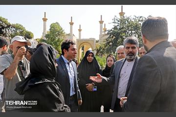 رونمایی از سردیس دکتر ضیاءالدین یزدیان 16