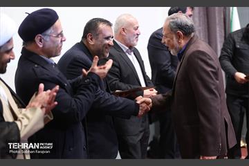 اختتامیه دومین کنگره شعر و داستان روایت پایداری 8