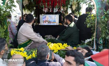 مراسم تشییع پیکر شهید سردار عباس نیلفروشان - 2 29