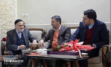 دیدار شهردار منطقه۱۷ با جمعی از مردآفرین دارالشهدای تهران 13