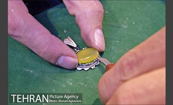 حکاکی شرف شمس، بازار شهرری 11