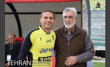 دیدار تیم های فوتبال پیکان تهران و سایپاتهران