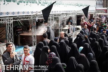 آیین سنتی سمنو پزان در میدان امام حسین (ع) 13