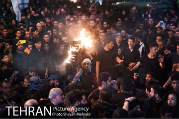 مشعل‌گردانی در دولت آباد تهران 35