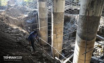 بازدید دانشجویان از پروژه مقاوم‌سازی پل تقاطع بزرگراه همت و رودخانه کن 41