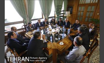 اولین جلسه محمد علی افشانی در دفتر شهردار تهران 22