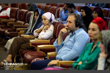 نشست مدیران شهرداری تهران با رئیس جمعیت هلال احمر 14