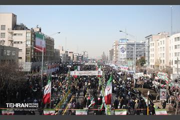 راهپیمایی ۲۲ بهمن در تهران - ۲ 21
