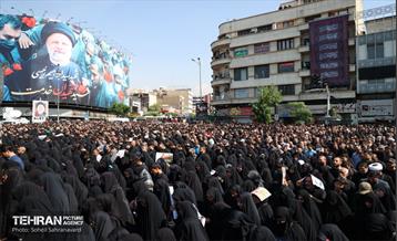 تشییع پیکر شهدای خدمت - ۱ 13