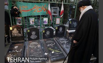 حضور رهبر انقلاب در مرقد مطهر امام راحل و گلزار شهدای بهشت زهرا 14