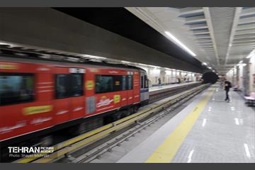 بازدید نمایندگان رسانه‌های خارجی از مترو مریم مقدس(س)  3