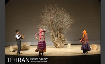 نمایش تیاتر سعدی، تابستان سی و دو 2