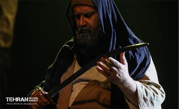 نمایش آیینی خانه ای از گل و اندوه 57