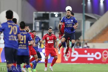 دیدار تیم های فوتبال پرسپولیس و استقلال تهران 26