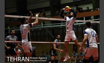 دیدار بانک سرمایه و پیکان در لیگ برتر والیبال 18